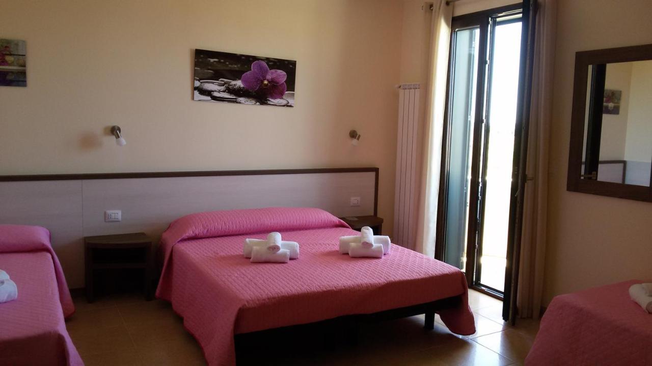 B&B Hotel Helios Уджано-ла-Кьеза Экстерьер фото