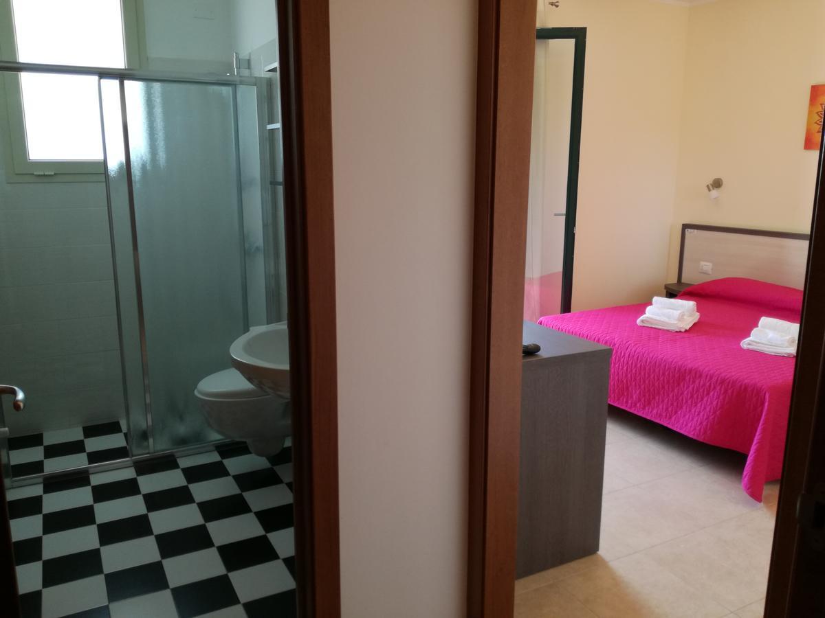 B&B Hotel Helios Уджано-ла-Кьеза Экстерьер фото